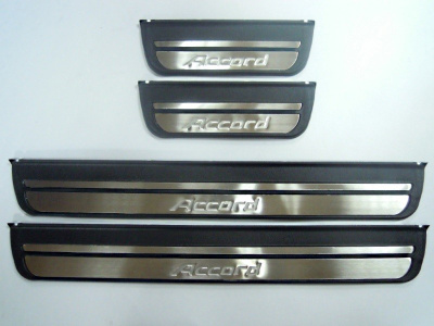Honda Accord (05–08) Накладки на дверные пороги с логотипом, нерж., OEM Stile